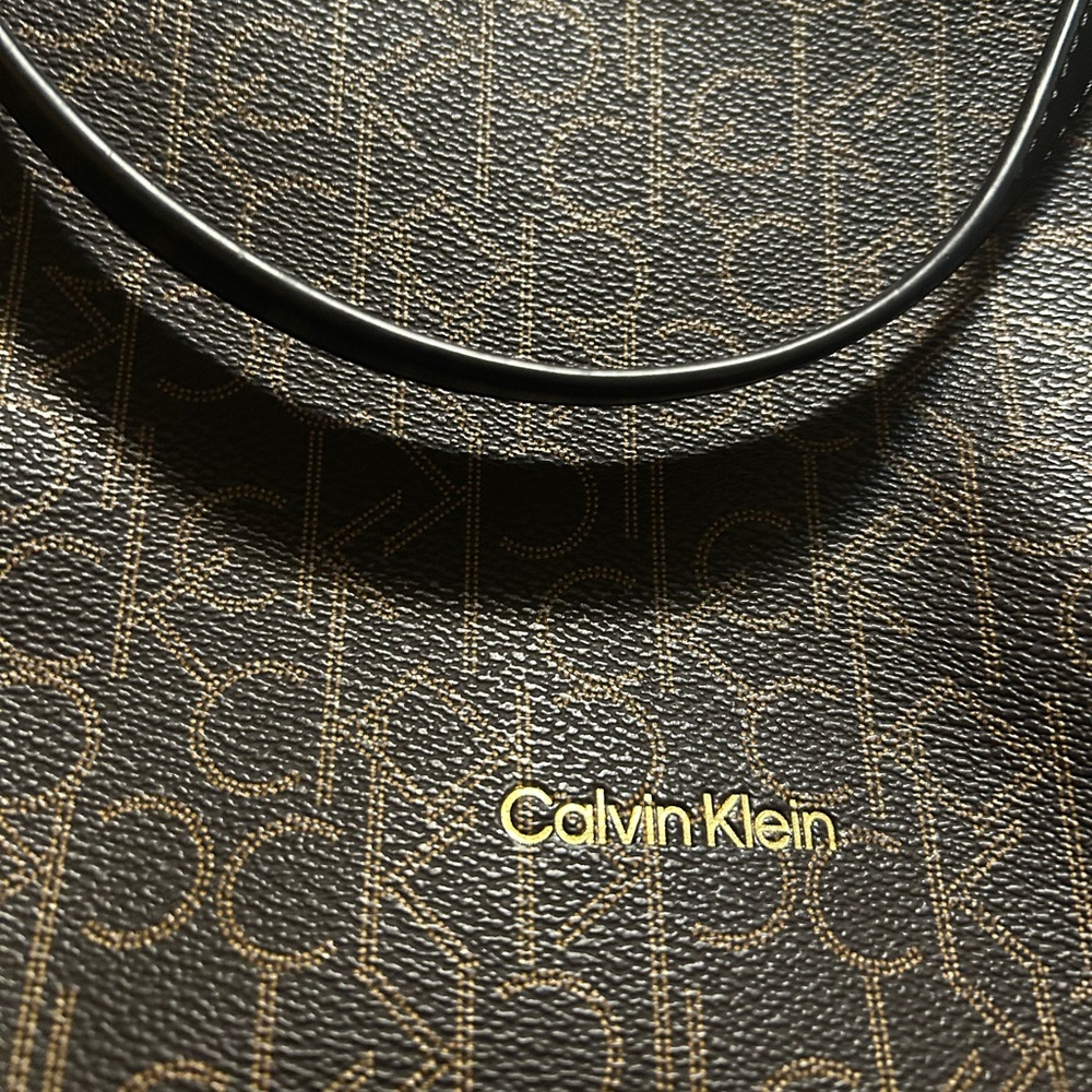 Calvin Klein Brown and Tan Shoulder Bag - Picture 3 of 10